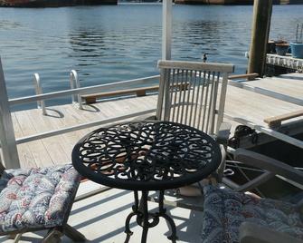 Fun houseboat. Walk to Boston attractions WIFI - Boston - Balcone