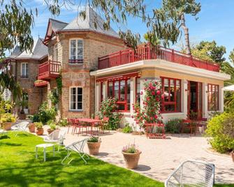 Hôtel Saint Christophe - La Baule-Escoublac - Rakennus