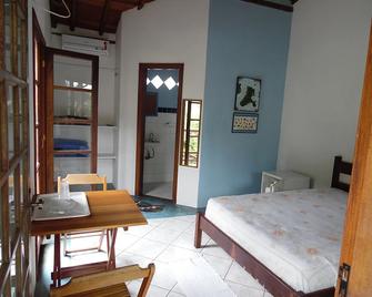 Pousada Chalés Sinbad - Ilhabela - Bedroom