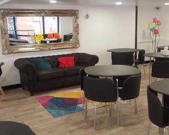 Rahman Hostel - Manchester - Lounge