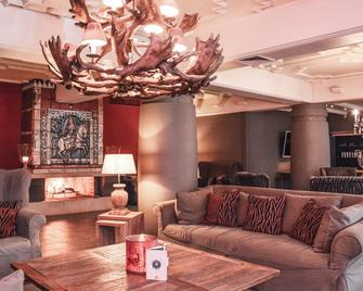 Q! Hotel Maria Theresia - Kitzbühel - Pokój dzienny