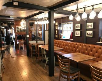 The Black Boy Hotel - Sudbury - Dining room