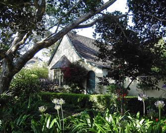 Edgemere Cottages - Carmel-by-the-Sea - Edificio